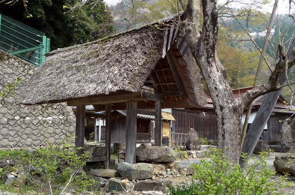 長浜市菅浦・四足門
